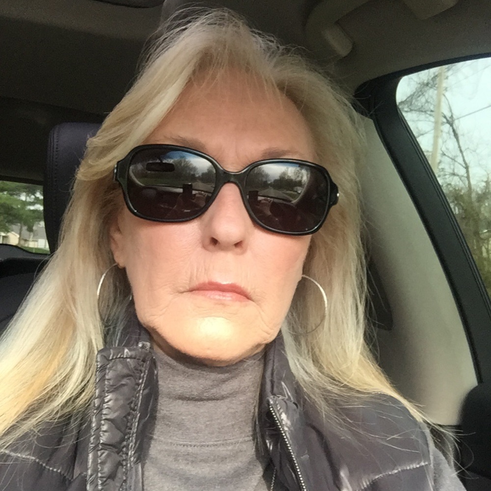 Meet your Posher, Linda